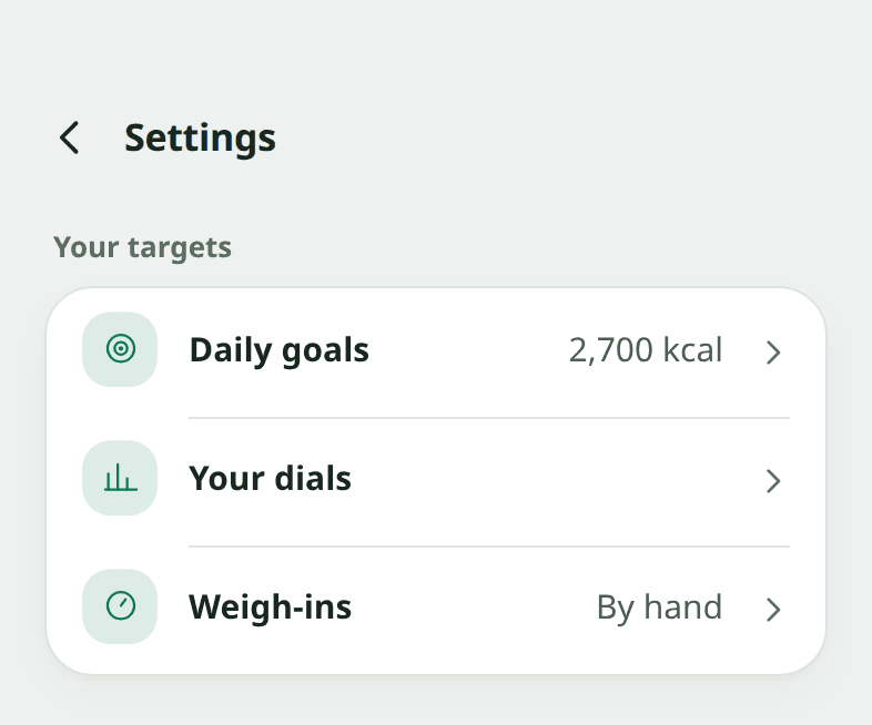 The Snapkin settings screen: calories per day as a limit set to 2,700 and protein per day as a minimum set to 170, each with a minus and a plus, above the carbohydrate, sugar and fat figures that follow from them and a Save goals button.